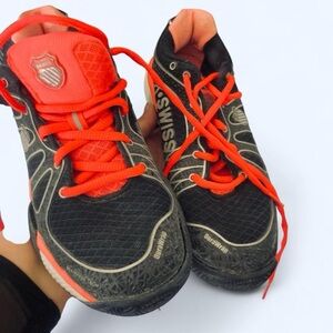 K-Swiss Black and Red Sneakers 6 1/2